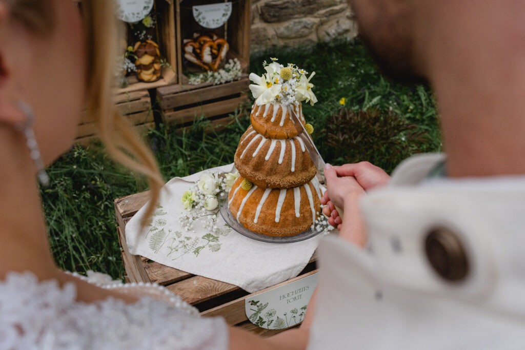 heiraten-hochzeit-schloss-lichtengraben-mit-isabella-floristik-und-tanja-und-josef0006-1024x683.jpg